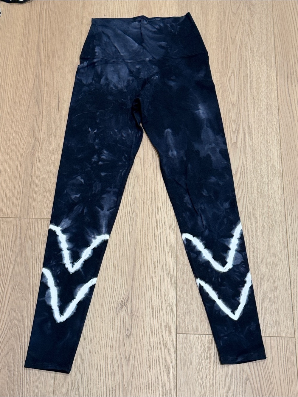 Electric & Rose Black Tie-Dye Leggings with White Chevron Detail